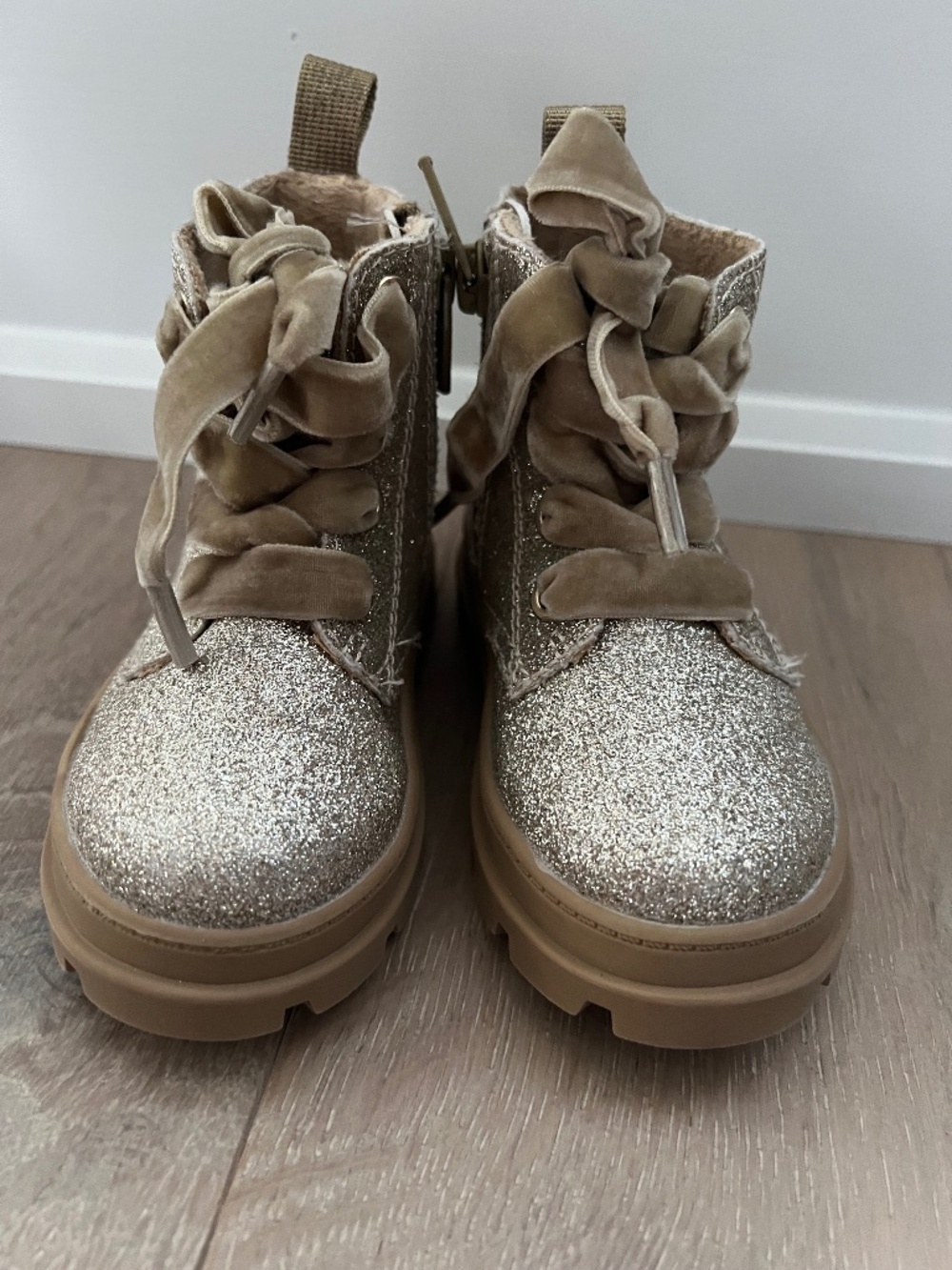 H&M Fashion Boots Toddler Size 5.5